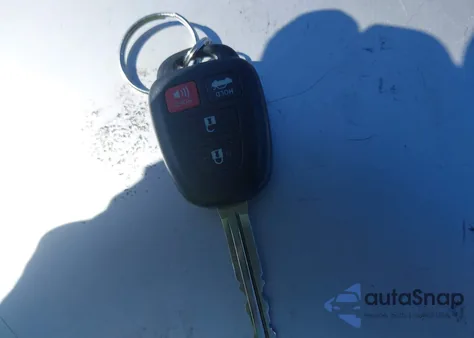 2014 Toyota Corolla S Plus z USA, uszkodzony, nr VIN 2T1BURHE2EC019695